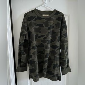Hollister camo sweatshirt